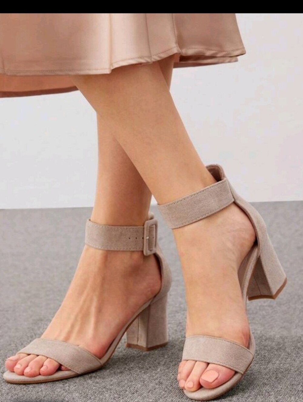 BRAND NEW LIZ CLAIBORNE ZIP CLOUSURE OPEN TOE WOMEN'S SANDAL